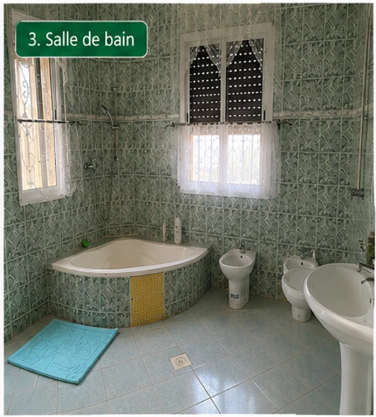 Chambre 2 avec placards intégrés